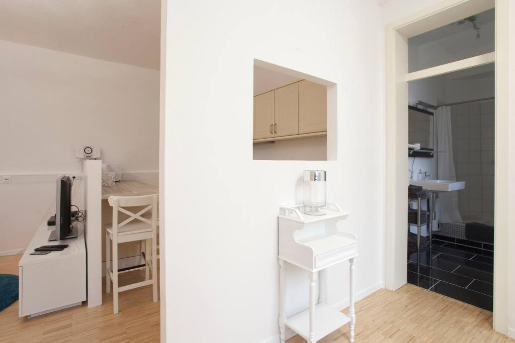 Exclusive 2-Room Souterrain Apartment Nuremberg Luaran gambar