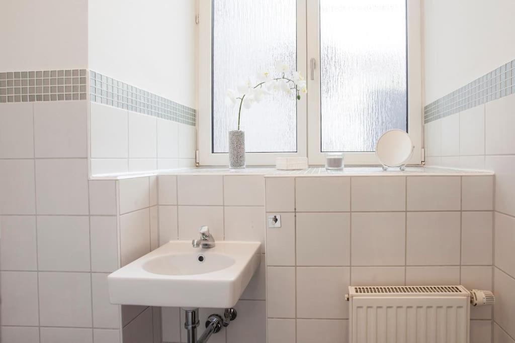 Exclusive 2-Room Souterrain Apartment Nuremberg Luaran gambar