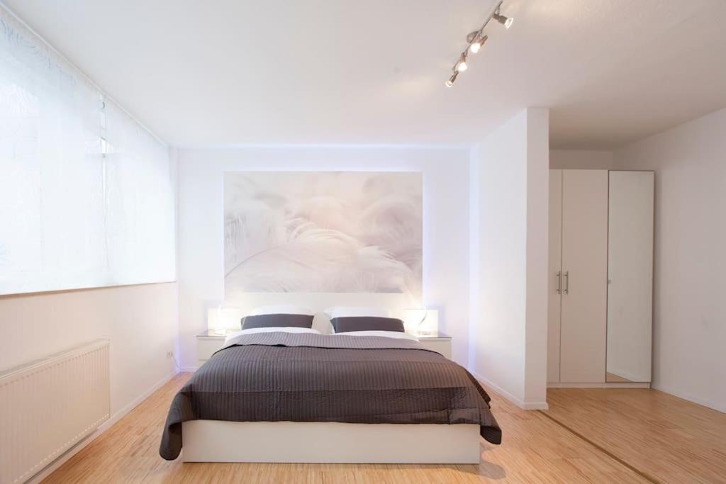 Exclusive 2-Room Souterrain Apartment Nuremberg Luaran gambar